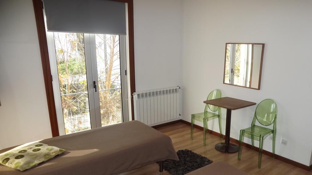 Hi Lousa - Pousada De Juventude Habitación foto